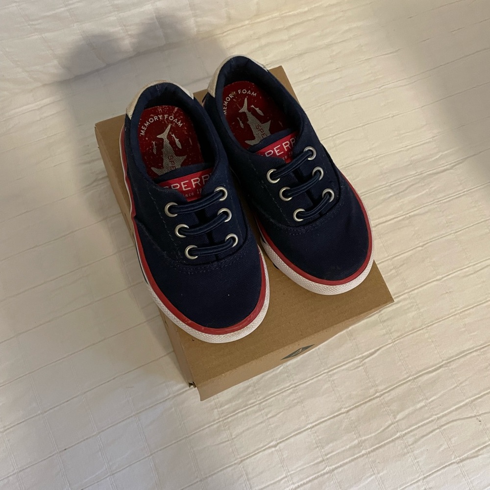 Sperry “Striper II Jr” Navy/Red Boat Shoe, Size: 6